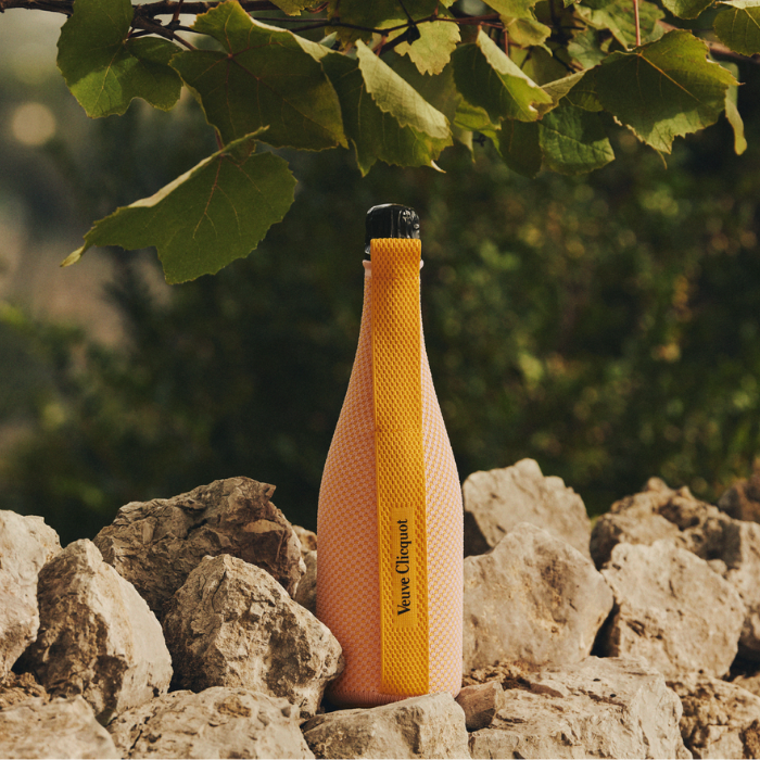 Veuve Clicquot Rosé Brut Ice Jacket, Champagne, Frankreich