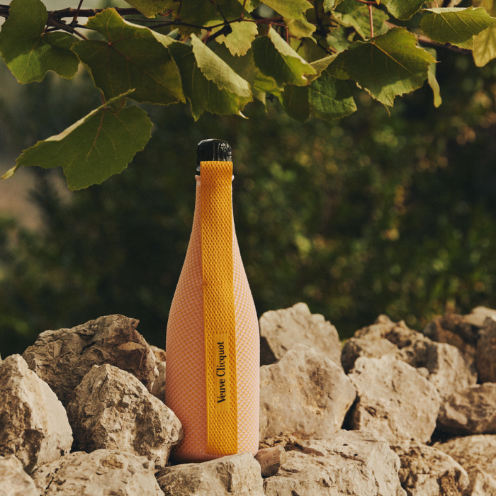 Veuve Clicquot Brut Ice Jacket, Champagne, Frankreich