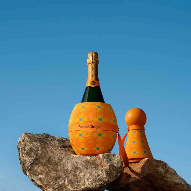 Veuve Clicquot Brut Sun Totem, Champagne, Frankreich
