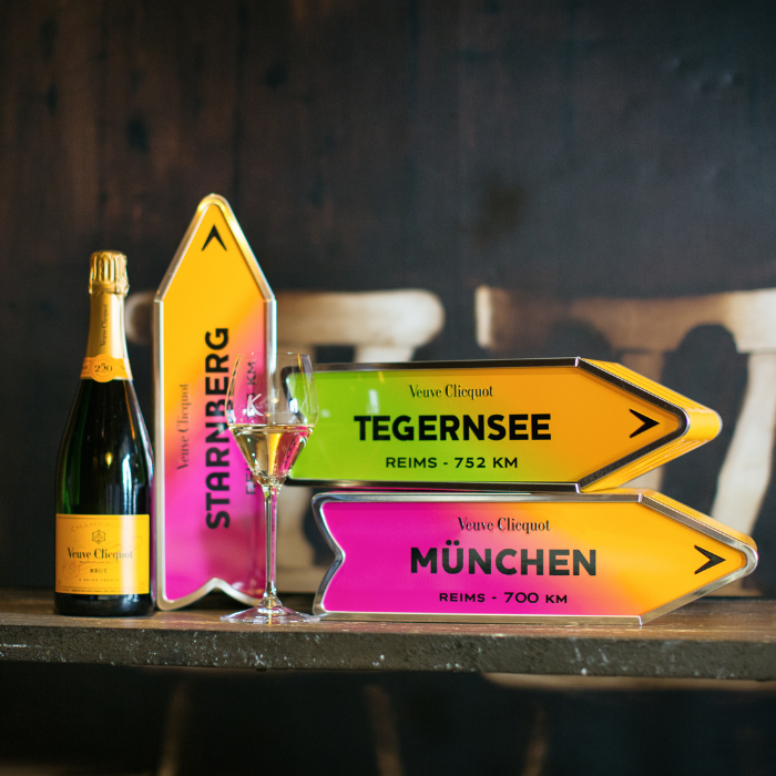 Veuve Clicquot Brut Arrow Personalisierbar, Champagne, Frankreich