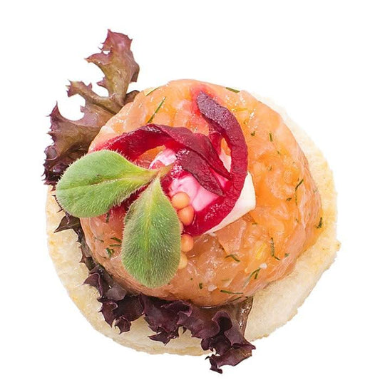 Hausgemachtes Lachstatar Canapé - Feinkost Catering