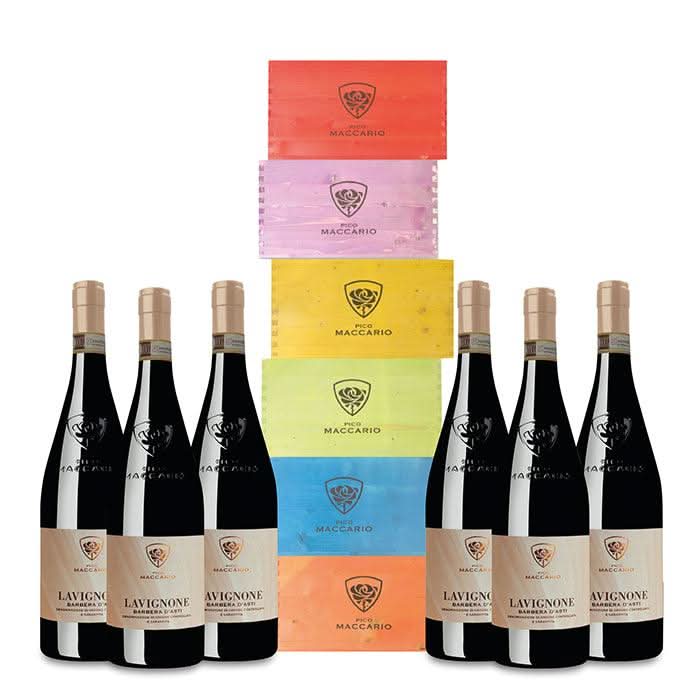 Lavignone Bunte Holzkiste, Piemont, Italien