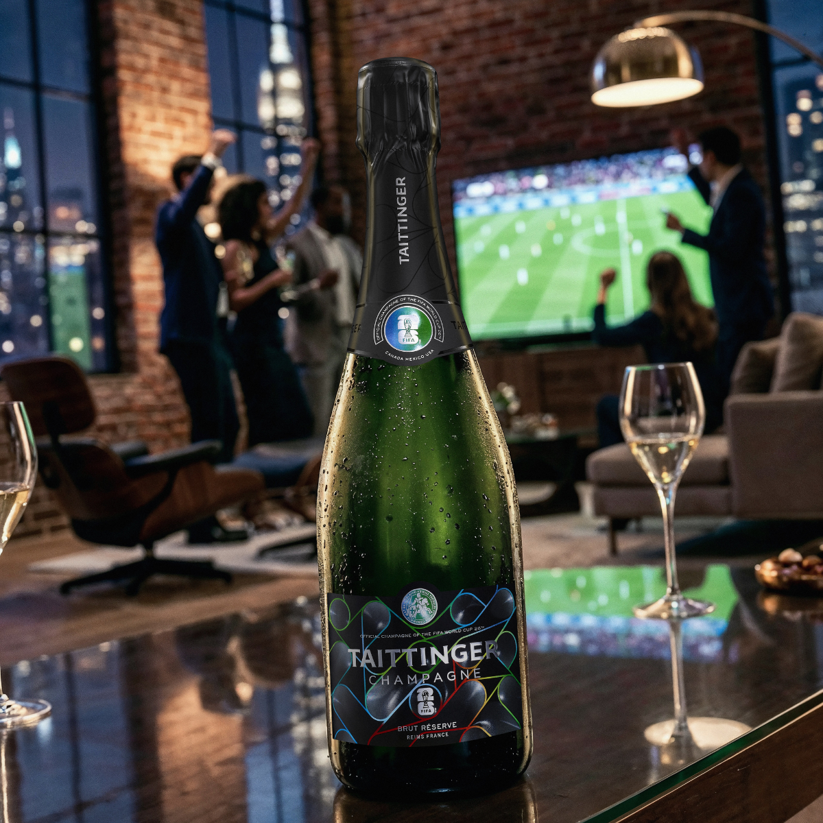 Taittinger Brut Reserve Limited Edition FIFA Champagner