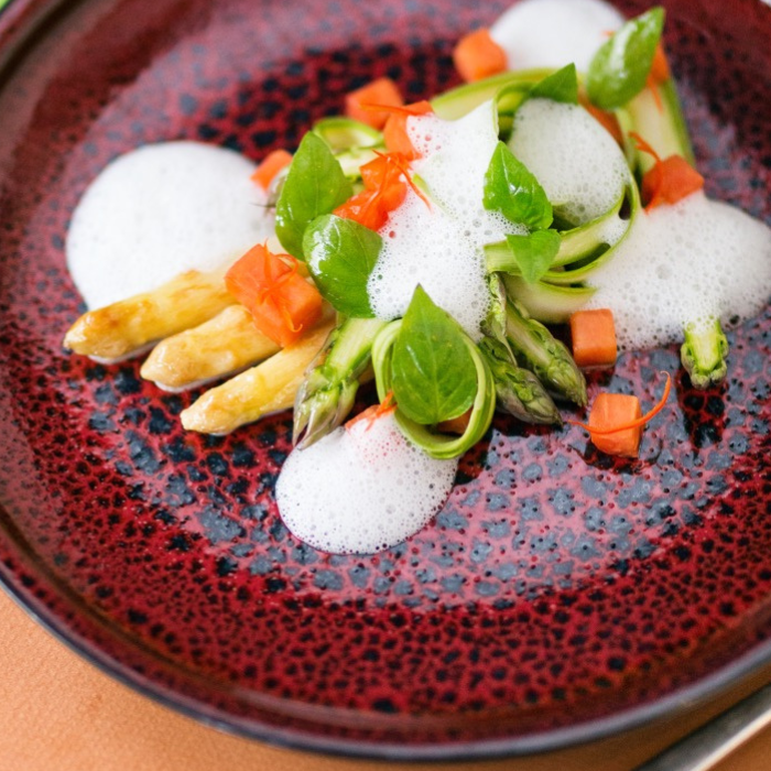 16.04.26 | Spargel trifft Spitzenweine: Ein Genuss-Abend mit Weingut am Stein