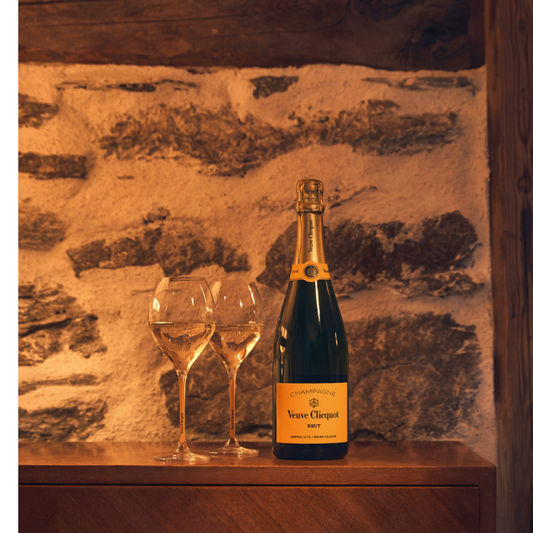 Veuve Clicquot Brut, Champagne, Frankreich