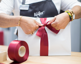 geschenke-konfigurator_550x440_550x440c-85__PID:61704a7e-7e04-475e-a250-f56154c22f95